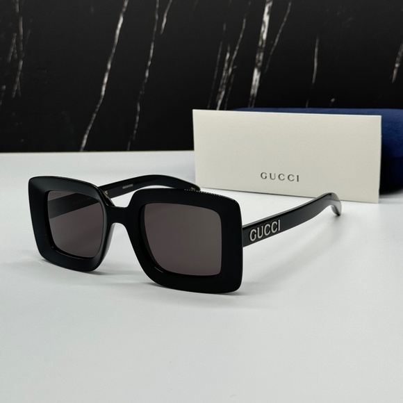 NEW GUCCI SQUARE SUNGLASSES GUCCI GG1718S 001 BLACK GREY EYEWEAR - Picture 1 of 9